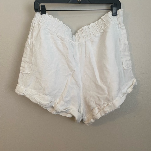 Show Me Your Mumu Disilvio Shorts XL in White Linen - Picture 6 of 6